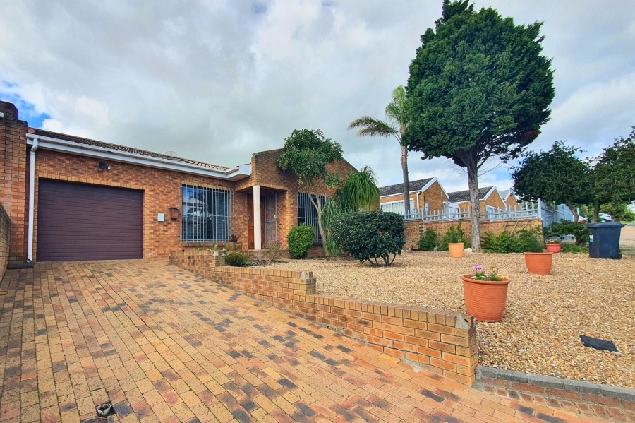 2 Bedroom Property for Sale in Ruwari Western Cape